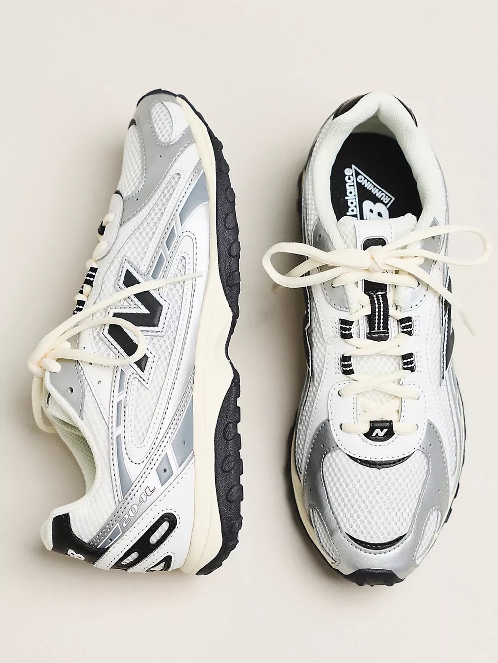 New Balance 204L Sneaker